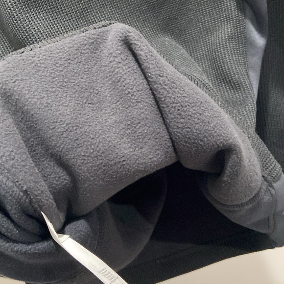 NWT Heattech Warm Sweatshirt/ Running Jacket - Picture 4 of 4